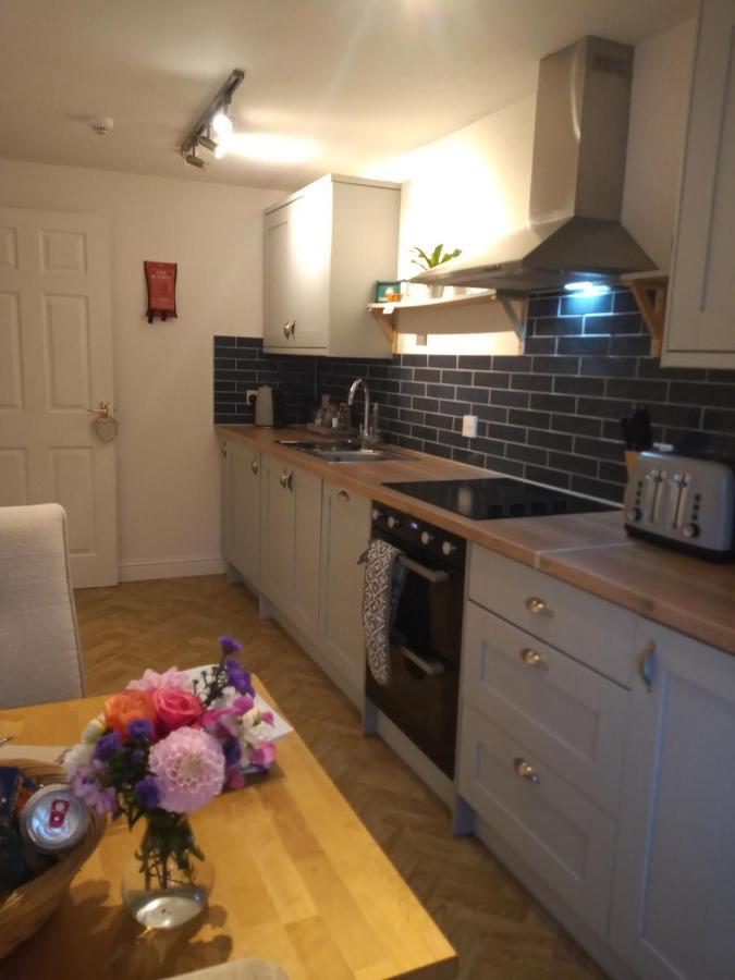 The Eaves, Glastonbury High Street 2 Bed 2 Bathroom Apartment Εξωτερικό φωτογραφία
