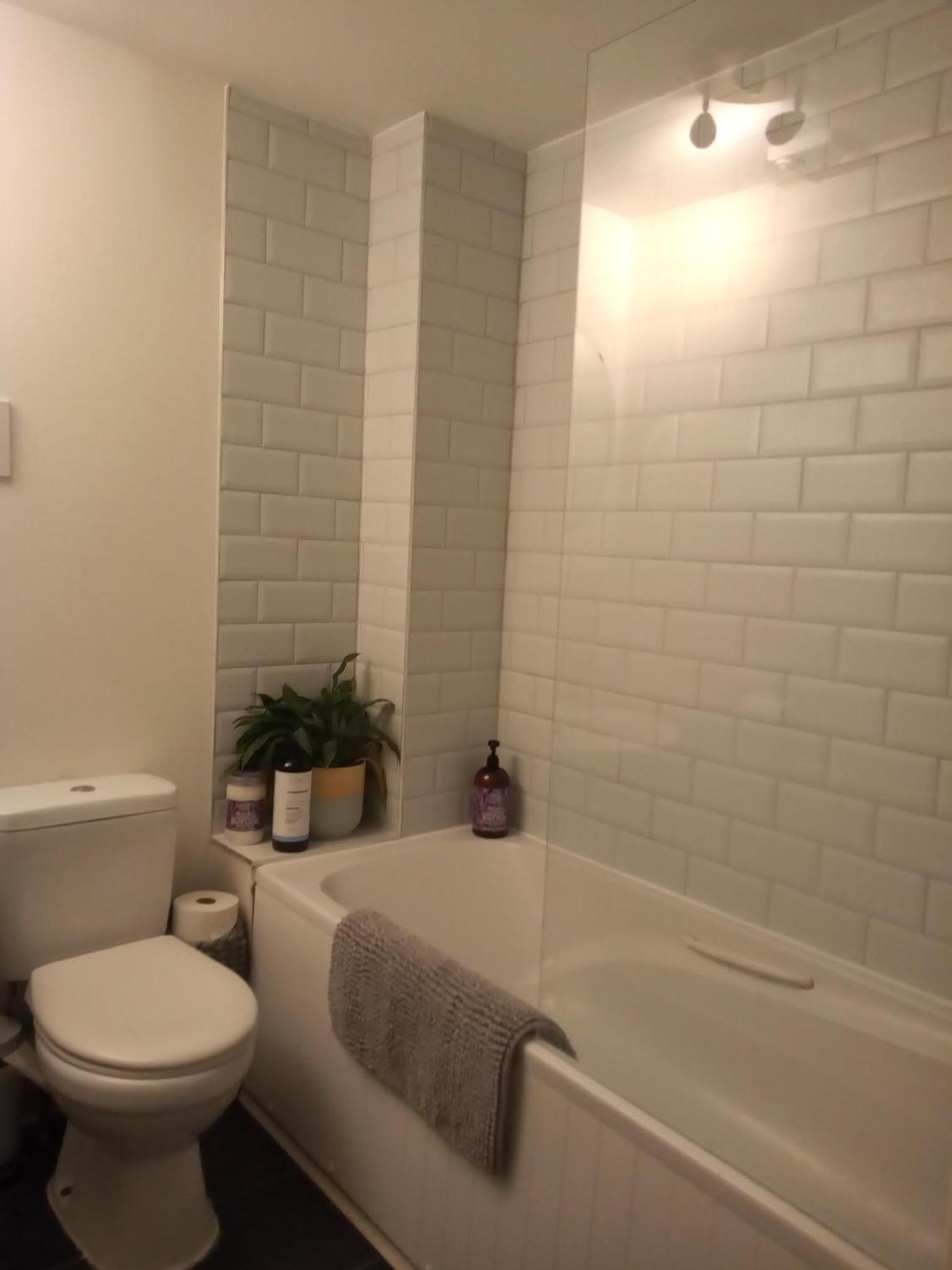 The Eaves, Glastonbury High Street 2 Bed 2 Bathroom Apartment Εξωτερικό φωτογραφία